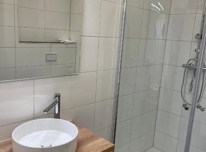 Altes Winzerhaus Am Moselufer - Sonnenlay Lejlighed *